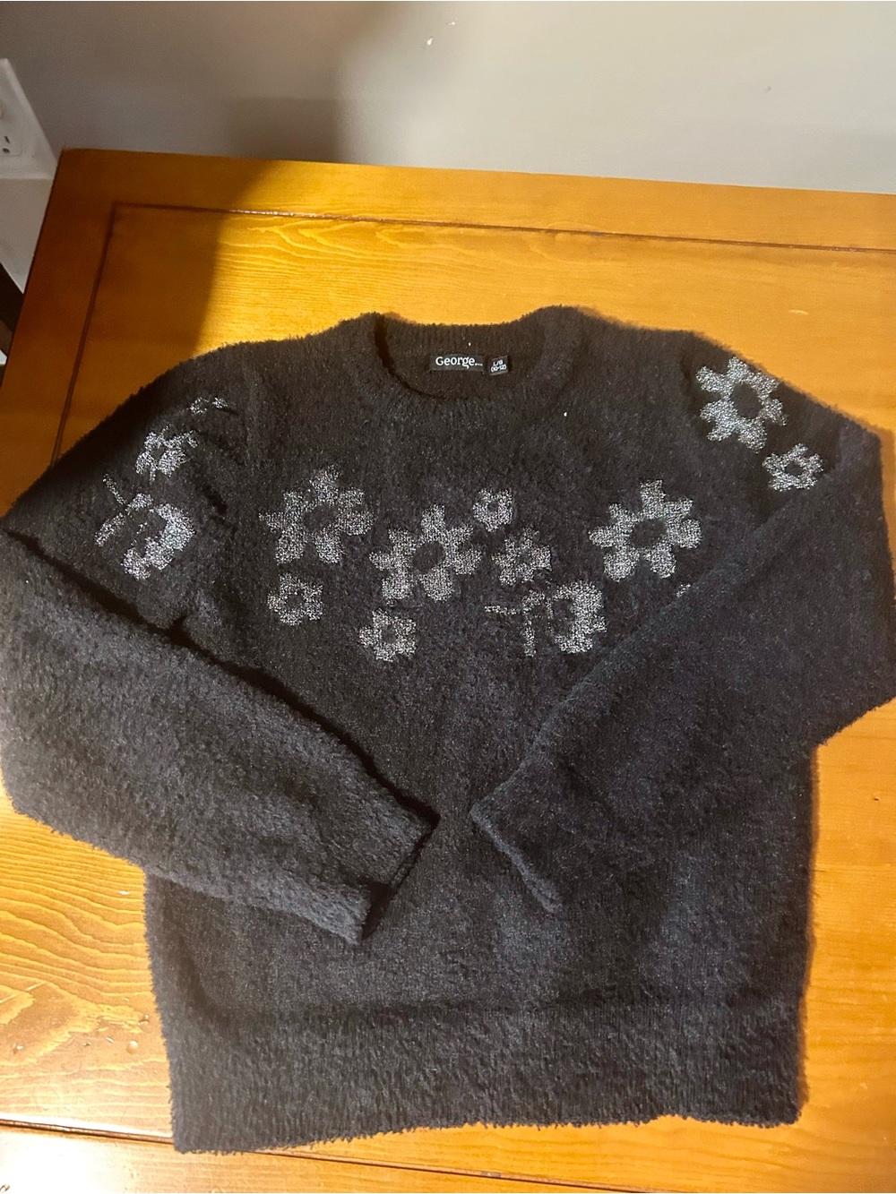 (3/$10) George Black Crewneck Sweater with Gray Floral Accents